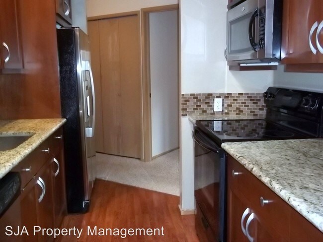 Building Photo - 2 br, 2 bath House - 727 N. 85th Street # 303
