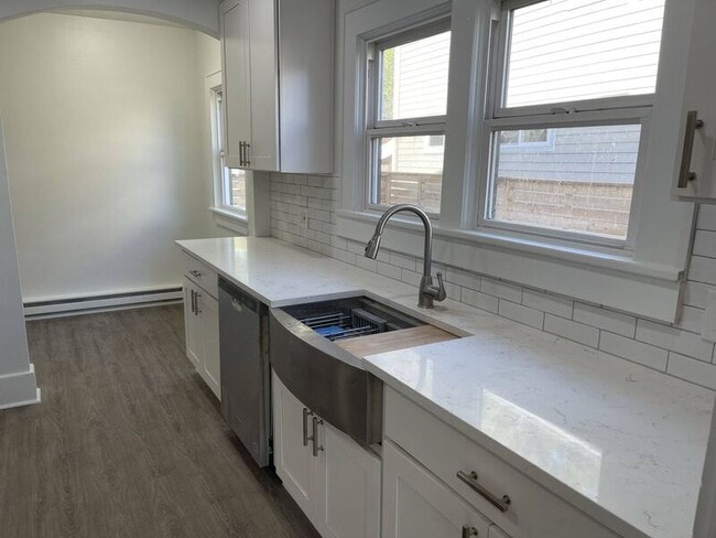 Building Photo - 6541 SE 89th Ave