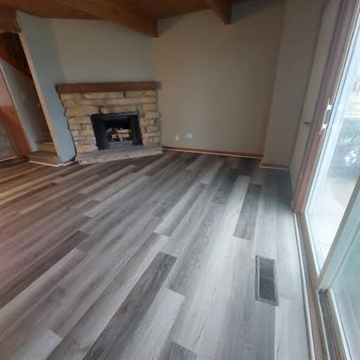 Foto del edificio - 363 Meadow Green Ln