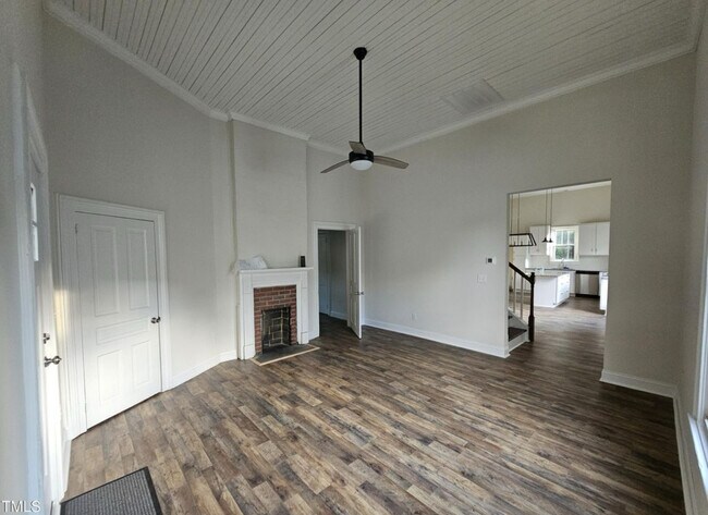 Foto del edificio - 310 E Woodall St