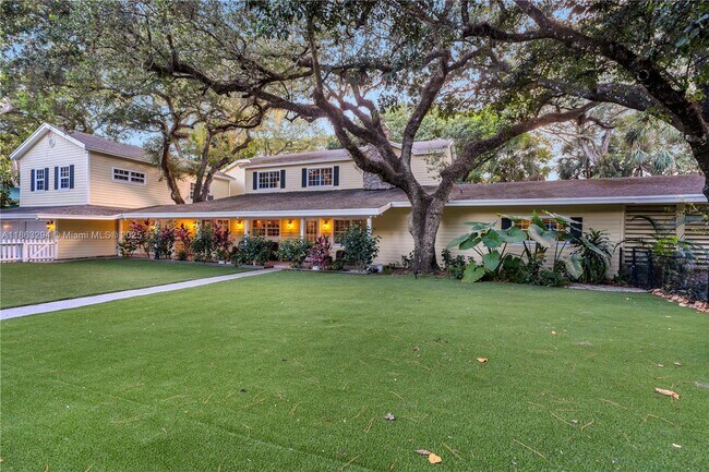Foto del edificio - 2221 SW 28th Way