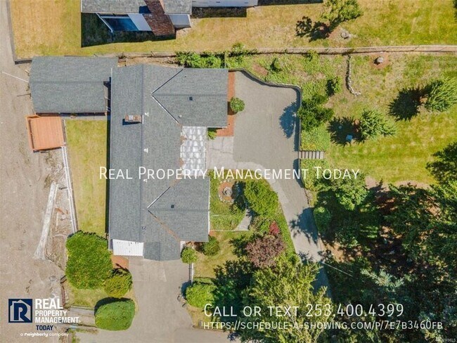 Foto del edificio - 5304 Hyada Blvd NE