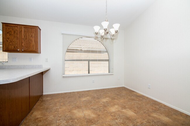 Building Photo - Move-in ready home in Gilbert!
