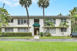 Building Photo - 50 Park Dr