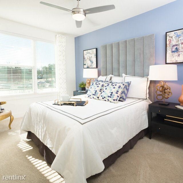 Foto del edificio - 322 Singleton Blvd
