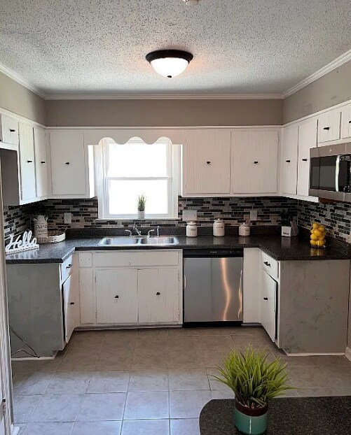 Foto del edificio - 4751 Queensbury Ct