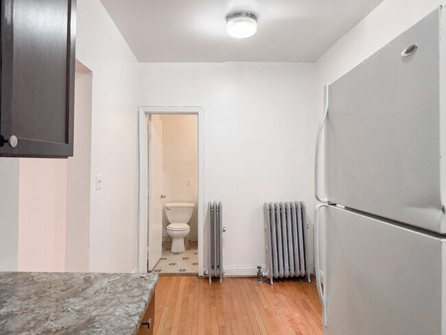 Foto del edificio - 931 W Sunnyside Ave