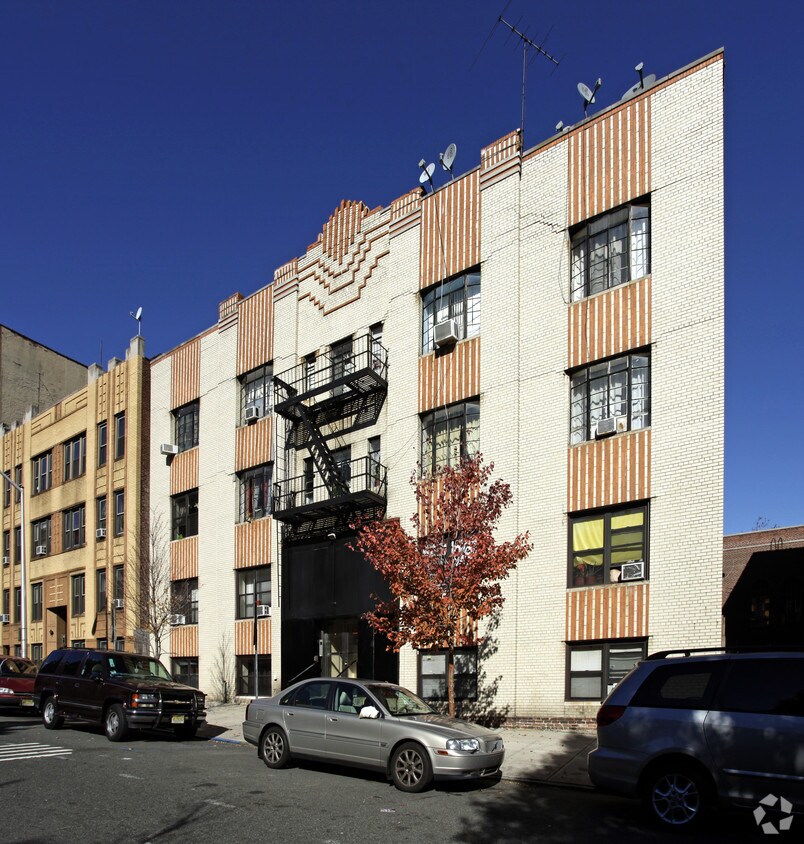 Foto del edificio - 10 Kensington Ave