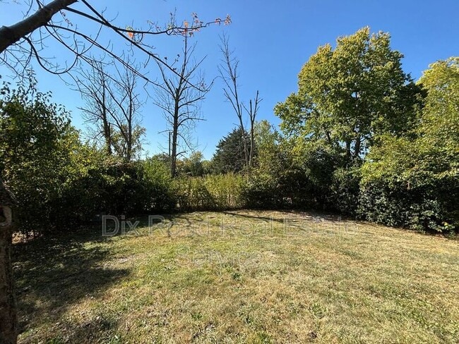 Building Photo - 2351 Wienburg Dr
