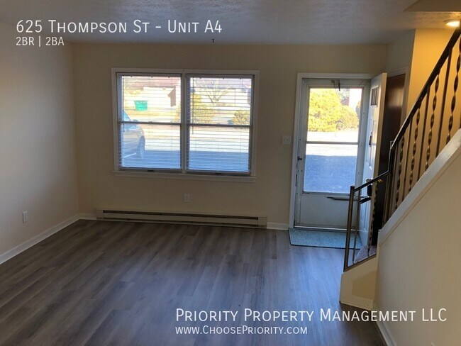 Building Photo - 625 Thompson St