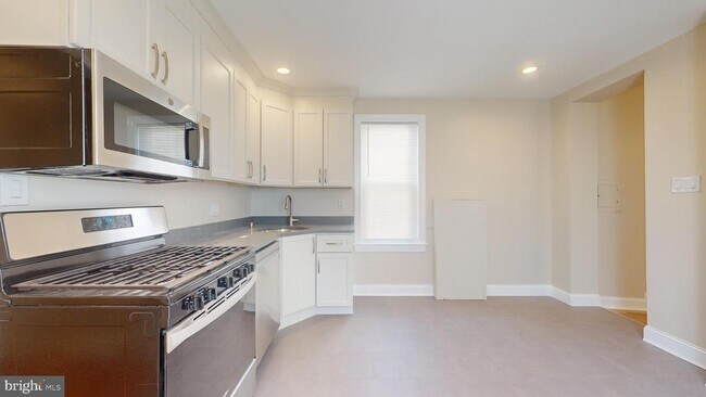 Foto del edificio - 420-422 S 4th St