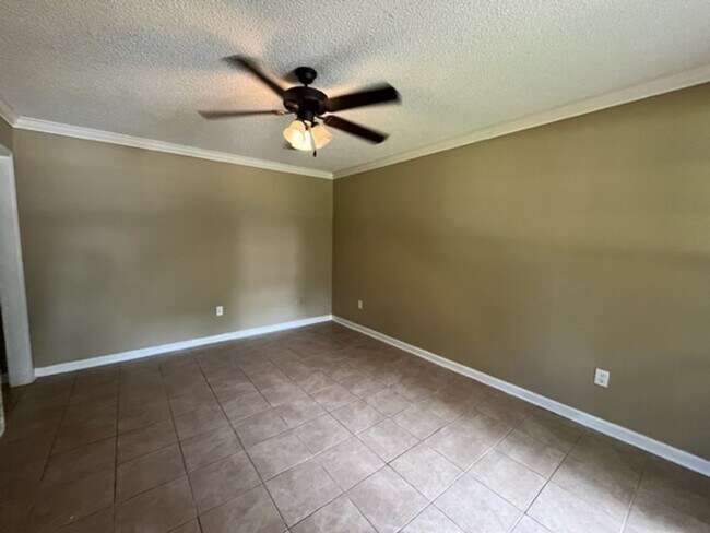 Foto del edificio - Renovated 3 Bedroom 1 Bath Home for Rent!