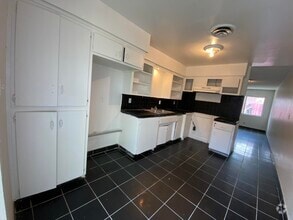 Building Photo - 1108 Monterey St