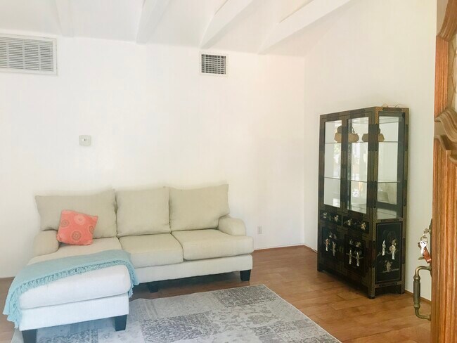 Sala de estar - 426 Concord St