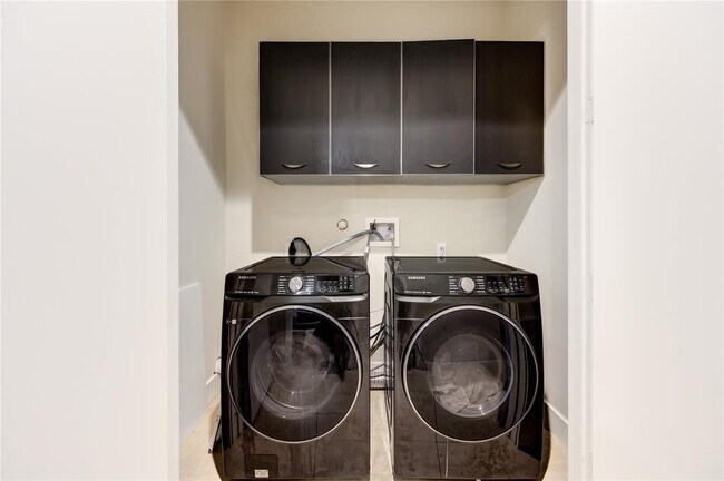 Foto del edificio - 1409 Hickory St