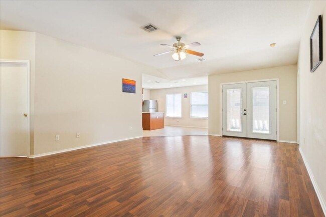 Foto del edificio - Charming 3/BR 2/BA One-Level Home in Round...