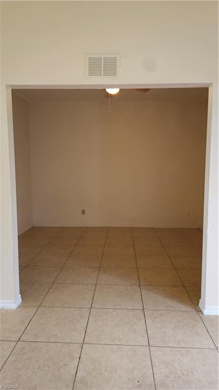 Building Photo - 2218 Putter Ln