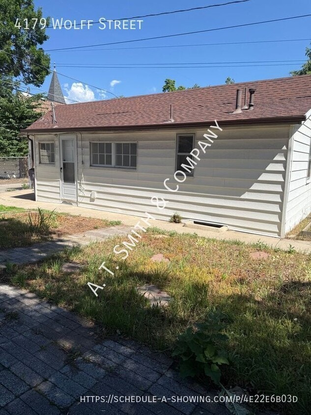 Primary Photo - 4179 Wolff St