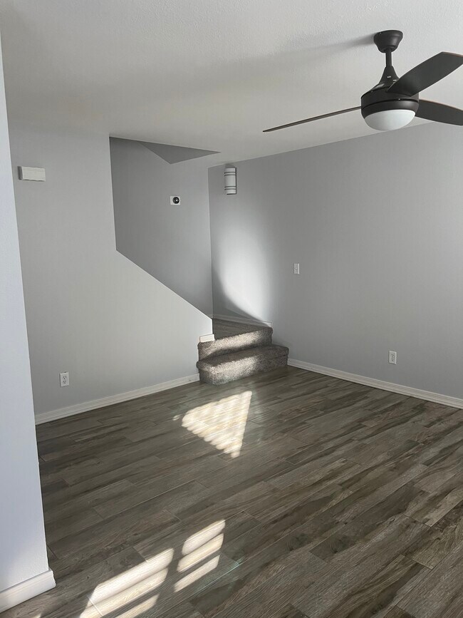 Foto del edificio - 1230 N 85th Plz