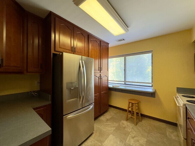 Building Photo - Charming 2Bed/2Bath in Cockeysville Neighb...