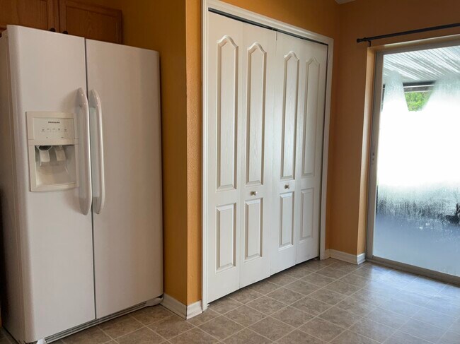 Building Photo - 12631 Adventure Drive