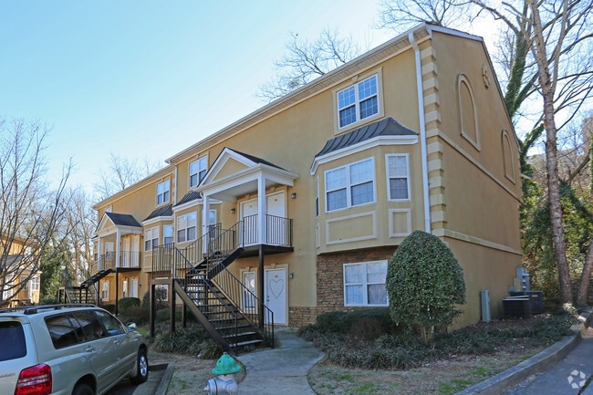 Building Photo - Whistlebury (Student Housing)