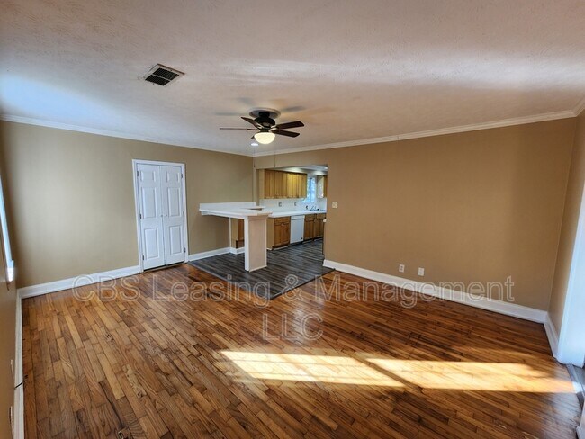 Foto del edificio - 3527 Norris Cir