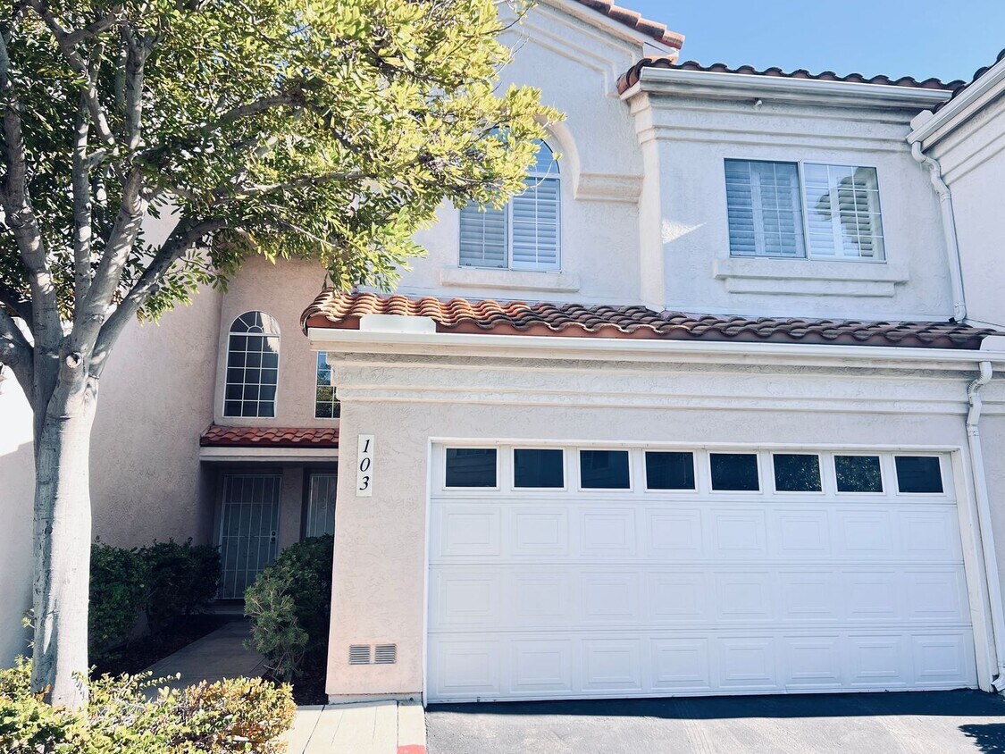 Foto principal - San Marcos Ambiance Townhome 3 Bed 2.5 Bath