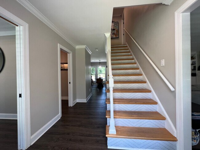 Building Photo - 6896 Towbridge Road