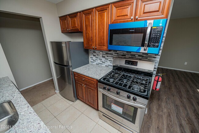 Foto del edificio - 32 Manchester Ct