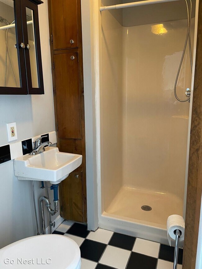 Building Photo - Studio, 1 bath House - 77 Chambers Ave  - ...