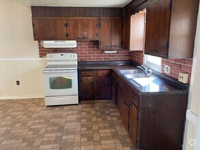 Building Photo - 2280 Old Philadelphia Pike