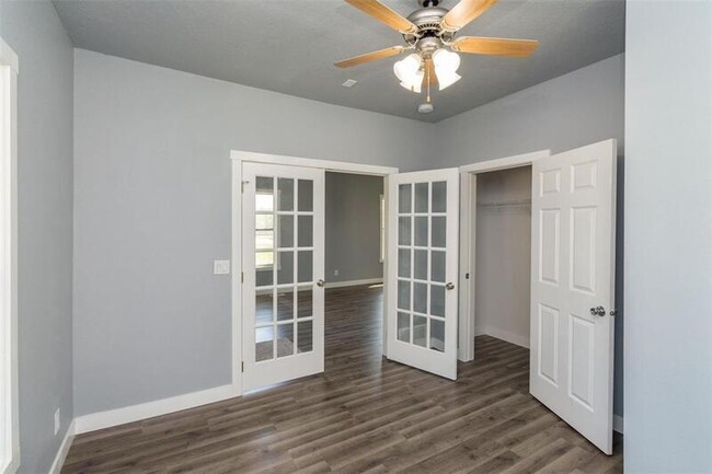 Foto del edificio - 916 6th St SW