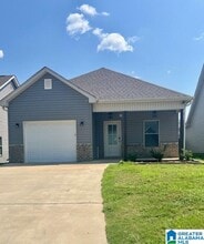 Building Photo - 154 Park Dr N