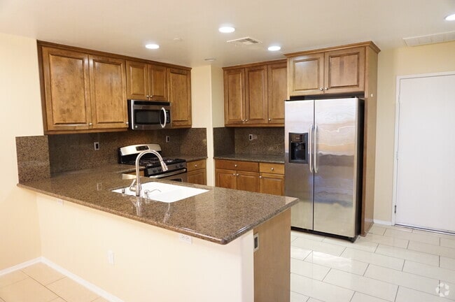 Building Photo - 20406 Paseo Cresta