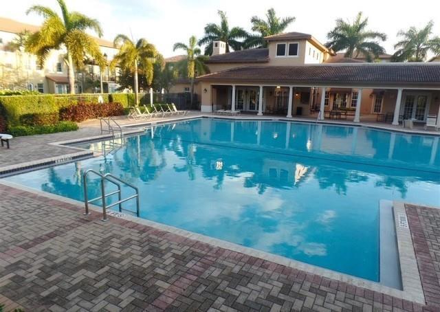 Foto principal - 929 SW 147th Ave