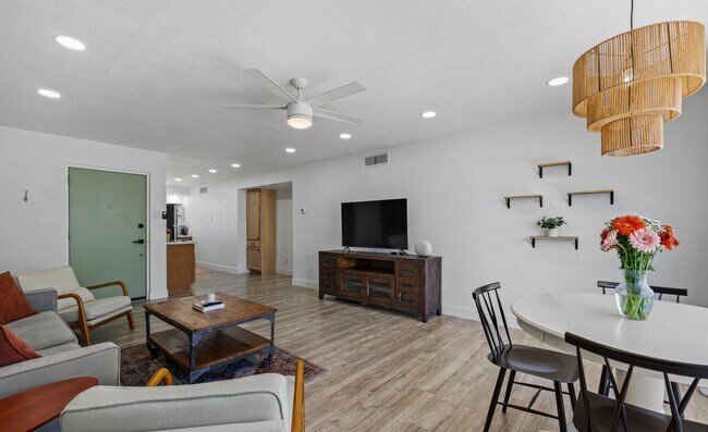 Photo - 1010 E Osborn Rd House