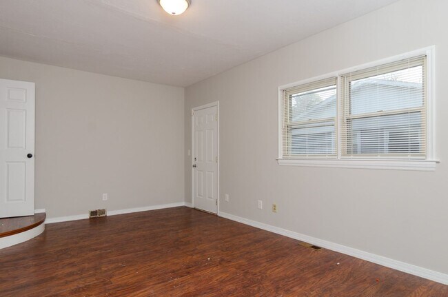 Foto del edificio - 3817 Ashley Cir