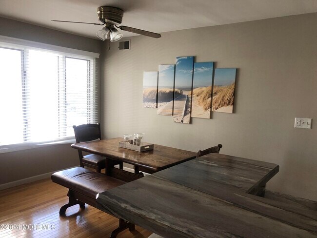 Building Photo - 2201 Central Ave