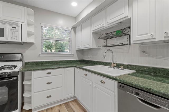 Building Photo - 2015 Salem St