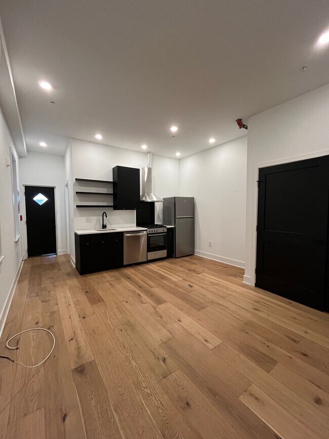 Foto del edificio - 3136 Richmond St