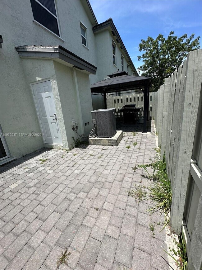 Foto del edificio - 133 SE 28th Ter