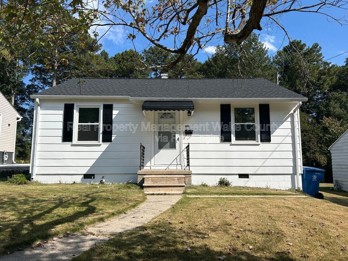 Foto principal - 1211 Rosewood St