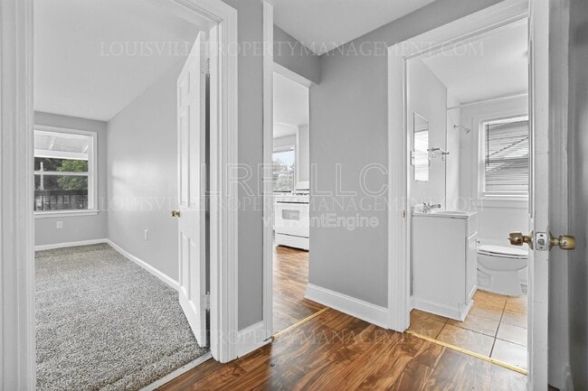 Building Photo - 4143 W Market St