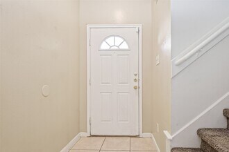 Building Photo - 15515 Waldron Cir
