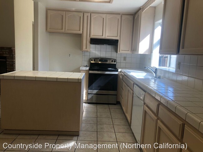 Building Photo - 4 br, 2 bath House - 4013 Wincanton Road