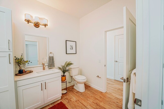 Interior Photo - The Hamilton at Grand Plaza