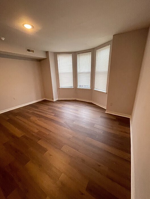 Building Photo - 4220 W Girard Ave