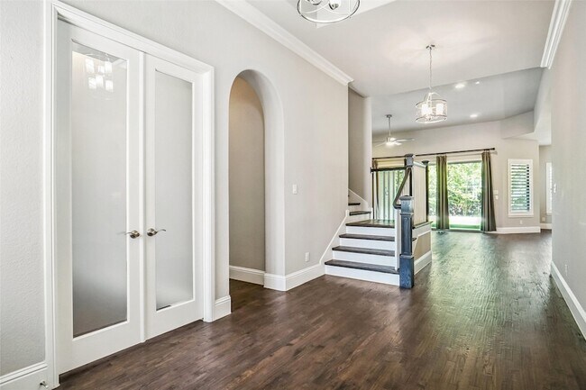 Building Photo - 830 Redstem Dr