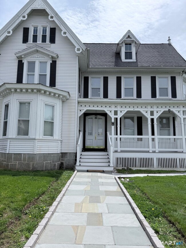 Building Photo - 31 Atwater Ave